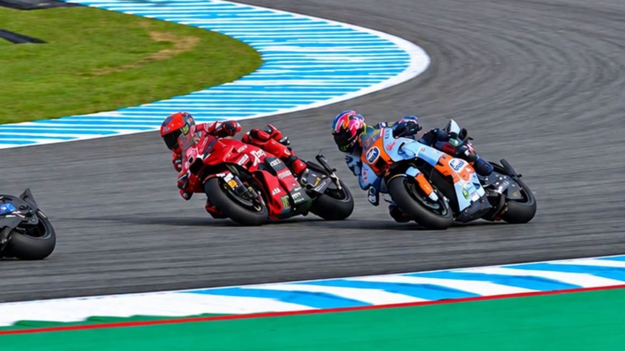Terlibat Duel Sengit, Marc Marquez Sindir Ai Ogura Sengaja Bantu Bezzecchi