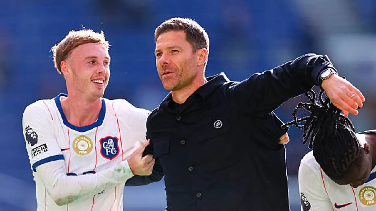 Xabi Alonso Yakin Cole Palmer Mampu Bangkit Usai Dapat Kartu Merah