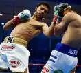 Rafael Espinoza Pertahankan Gelar WBO Usai Menang TKO atas Ricardo Blandon