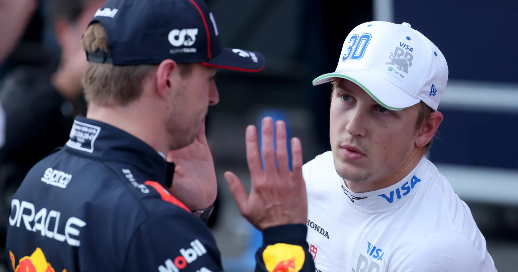 Verstappen Kritik Lawson: “Itu Tidak Terjadi pada Saya” - sumber: (racingnews365)